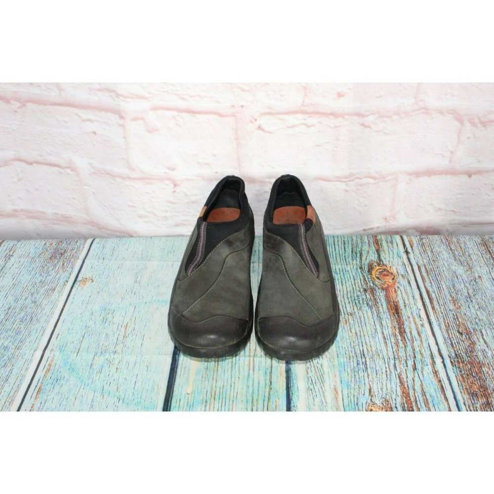 Clarks  Green Leather Slip On Waterproof Casual Loafer Shoes Size 8 Medium - Picture 5 of 9